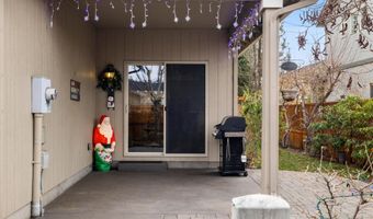 21281 Bellflower Pl, Bend, OR 97702