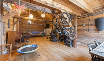 141 Centre St, Bath, ME 04530
