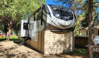 514 Sawyer St H03, Cascade, ID 83611
