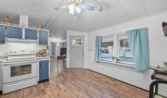 32 Sparrow Dr, Augusta, ME 04330