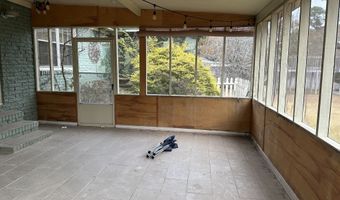 1804 Green Valley Ln, Albany, GA 31707