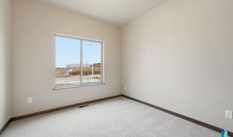 2822 E Hazelnut St, Brandon, SD 57005