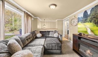 20 Ascension St, Blackstone, MA 01504