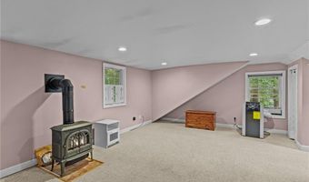 19 Cynthia Dr, Coventry, RI 02816