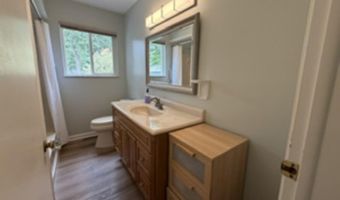 1819 Washington St, Algonac, MI 48001