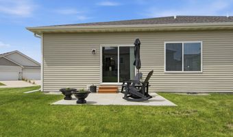 1458 Primrose Dr SE, Altoona, IA 50009