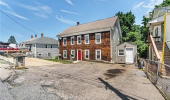 43 Pearl St, Lincoln, RI 02838