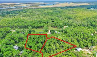 113 Mary Catherine Ln, Apalachicola, FL 32320
