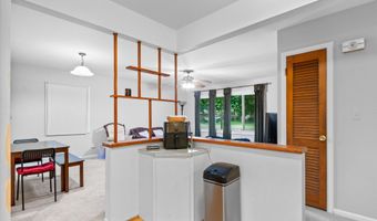 1015 N Maple Rd, Ann Arbor, MI 48103