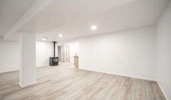 2121 W AZTEC Blvd, Aztec, NM 87410