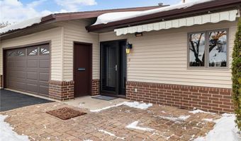 400 Oakland Pl NE 9, Austin, MN 55912