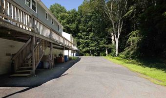 148 Skyridge Rd 148, Bristol, CT 06010