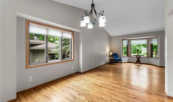 4730 144th St W, Apple Valley, MN 55124