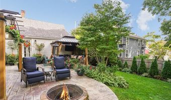 27 King St, East Greenwich, RI 02818