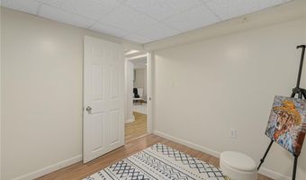 461 River Rd, Lincoln, RI 02865
