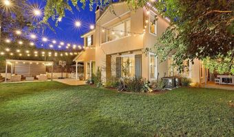 2610 Garden House Rd, Carlsbad, CA 92009