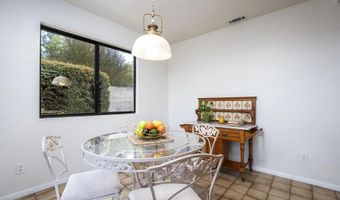 9522 Sage Hill Way, Escondido, CA 92026