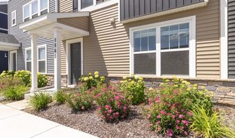 5860 156th St W, Apple Valley, MN 55124