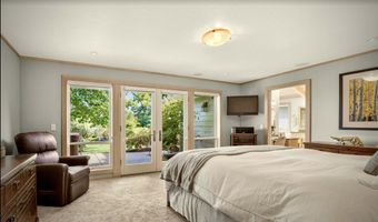 855 Reiten Dr, Ashland, OR 97520