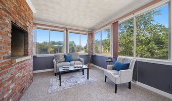 55 Burnham Rd, Billerica, MA 01862