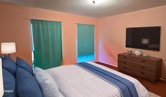 94 E 18TH St, Apopka, FL 32703