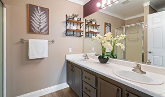 1758 Marlow Rd, Santa Rosa, CA 95401