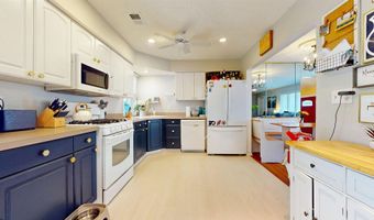 267 W Wyoming Ave, Absecon, NJ 08201
