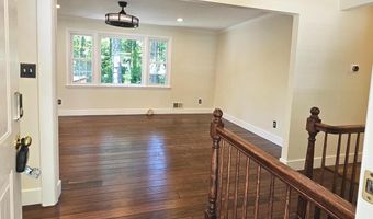 8925 FALLING CREEK Ct, Annandale, VA 22003