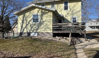 902 2nd Ave, Ackley, IA 50601