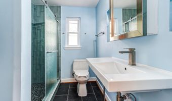 849 S GLEBE Rd, Arlington, VA 22204