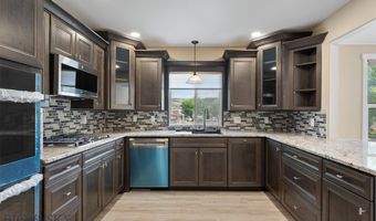 411 W 7th St, Anaconda, MT 59711