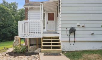 32 S V Ln, Augusta, ME 04330