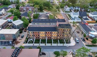 500 SW B St 3, Bentonville, AR 72712