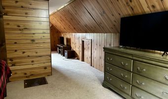 2 Piper Ln, Abbot, ME 04406
