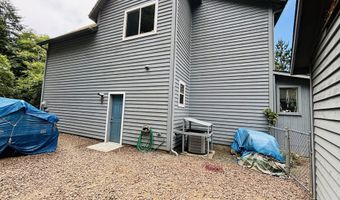 17166 MOUNTAIN Dr, Brookings, OR 97415