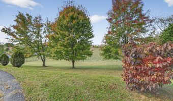 625 NW Locust St, Abingdon, VA 24210