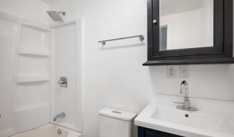 3918 Columbus Ave, Anderson, IN 46013