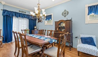 687 Hopping Rd, Belford, NJ 07718