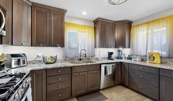 534 Muscatel Ave NE, Albuquerque, NM 87107