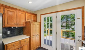 204 E 8th St, Adrian, MO 64720
