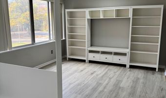 6641 WAKEFIELD Dr 204, Alexandria, VA 22307