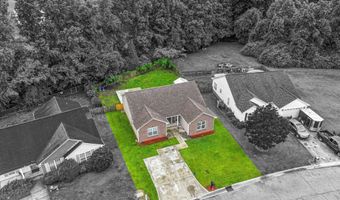 3840 Countryaire Dr, Ayden, NC 28513