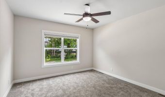 7368 NE BERWICK Dr 3, Ankeny, IA 50021
