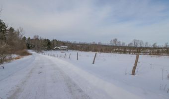 137 China Rd, Albion, ME 04910