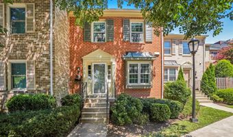 7602 WESTLAKE Ter 19, Bethesda, MD 20817