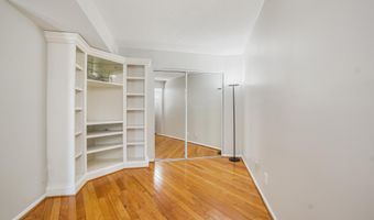 5904 MOUNT EAGLE Dr 711, Alexandria, VA 22303