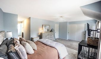 1429 Tahoe Valley Ct, Ballwin, MO 63021