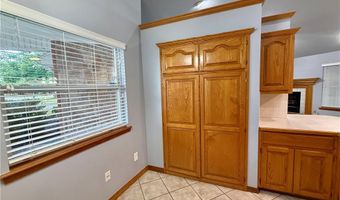 510 College Pl, Bentonville, AR 72712