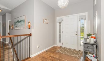 9995 Cedar View Ln, Aurora, IN 47001
