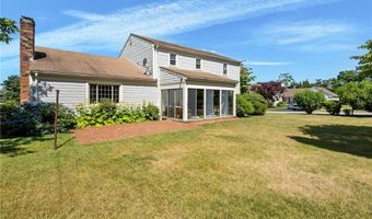 4 Karen Ln, Bristol, RI 02809